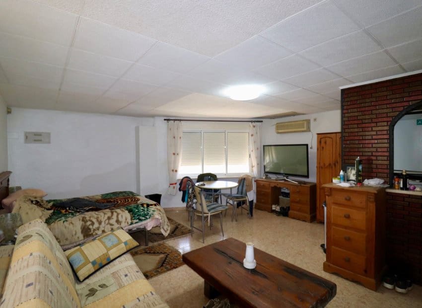 4 chambre Villa/Maison à vendre à Heredades avec piscine - 299 950 € (Ref: 9211152)