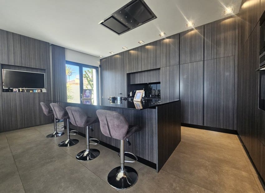 4 bedroom Villa for sale in Cabo Roig with pool - € 4,750,000 (Ref: 9211163)