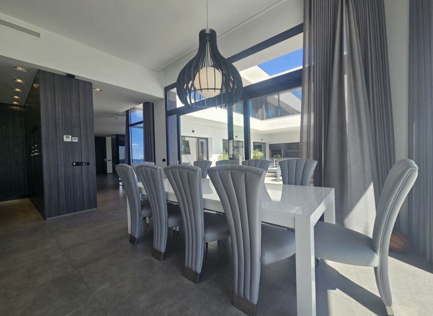 4 bedroom Villa for sale in Cabo Roig with pool - € 4,750,000 (Ref: 9211163)