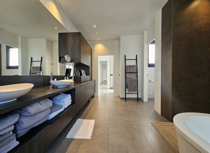 4 bedroom Villa for sale in Cabo Roig with pool - € 4,750,000 (Ref: 9211163)