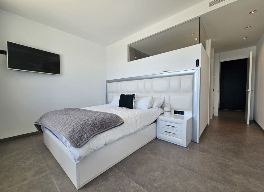 4 bedroom Villa for sale in Cabo Roig with pool - € 4,750,000 (Ref: 9211163)