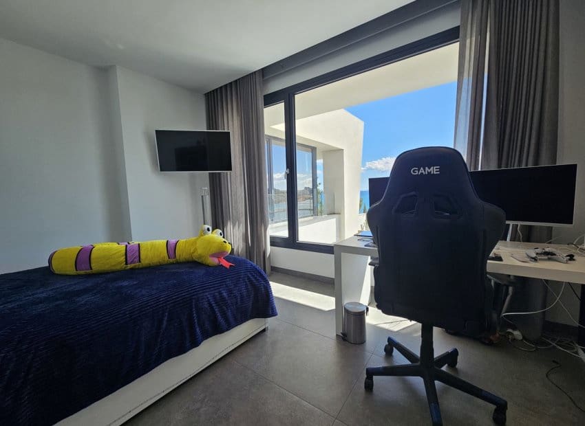 4 bedroom Villa for sale in Cabo Roig with pool - € 4,750,000 (Ref: 9211163)