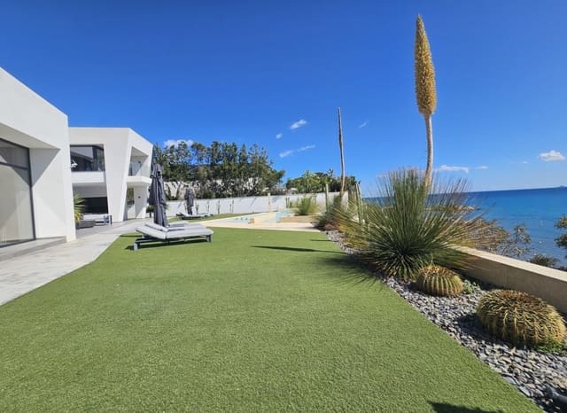 4 bedroom Villa for sale in Cabo Roig, Orihuela with pool - € 4,750,000 (Ref: 9211163)