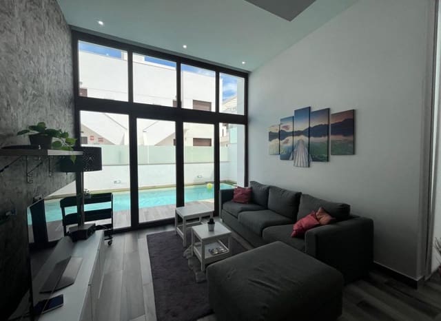 3 quarto Moradia para venda em Los Balcones com piscina - 479 000 € (Ref: 9211164)