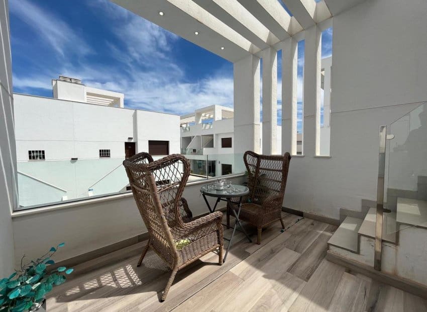 3 quarto Moradia para venda em Los Balcones com piscina - 479 000 € (Ref: 9211164)