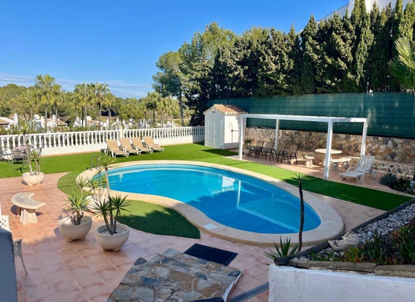 4 camera da letto Villa in vendita in Villamartin con piscina - 810.000 € (Rif: 9211166)