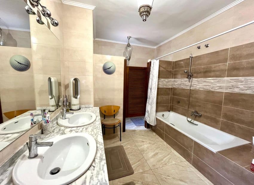 4 camera da letto Villa in vendita in Villamartin con piscina - 810.000 € (Rif: 9211166)