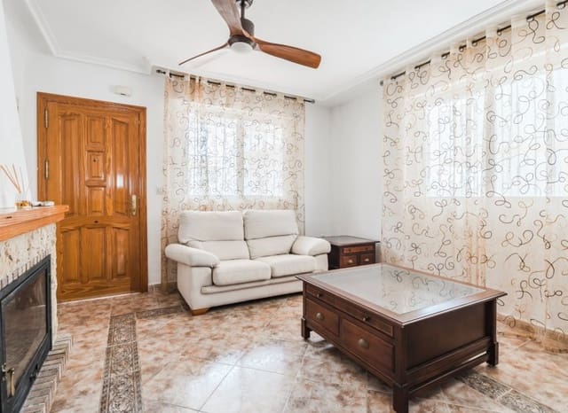 3 soveværelse Semi-Rækkehus til salg i Los Altos med swimmingpool - € 184.900 (Ref: 9211186)