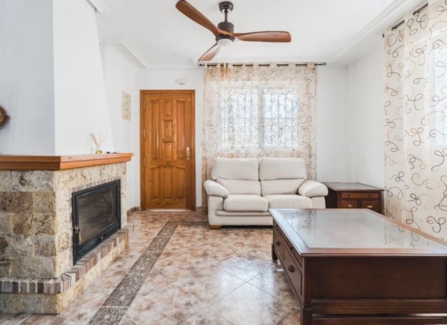 3 soveværelse Semi-Rækkehus til salg i Los Altos med swimmingpool - € 184.900 (Ref: 9211186)