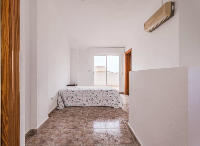 3 soveværelse Semi-Rækkehus til salg i Los Altos med swimmingpool - € 184.900 (Ref: 9211186)