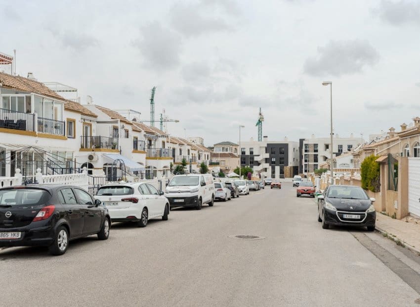 3 soveværelse Semi-Rækkehus til salg i Los Altos med swimmingpool - € 184.900 (Ref: 9211186)