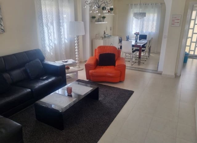 2 bedroom Semi-detached Villa for sale in Ciudad Quesada, Rojales with pool - € 225,000 (Ref: 9211188)