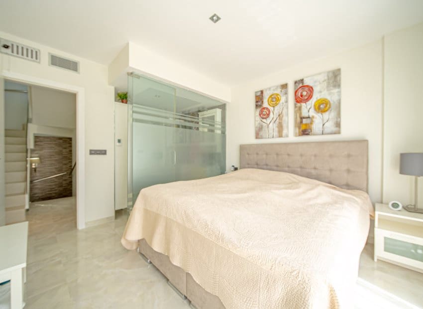 3 camera da letto Villa in vendita in Orihuela Costa con piscina - 389.000 € (Rif: 9211189)