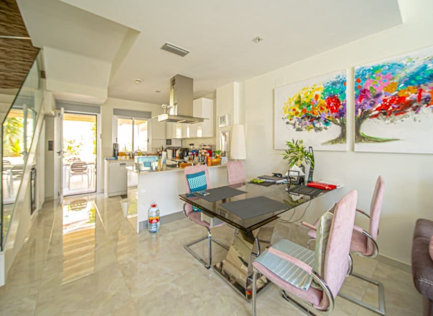 3 camera da letto Villa in vendita in Orihuela Costa con piscina - 389.000 € (Rif: 9211189)