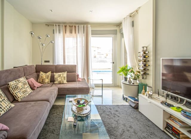 Chalet de 3 habitaciones en Lomas de Cabo Roig - Los Dolses, Orihuela en venta con piscina - 389.000 € (Ref: 9211189)