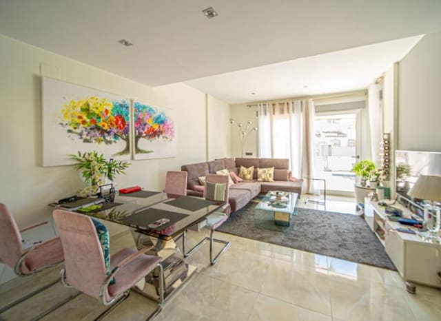 Chalet de 3 habitaciones en Lomas de Cabo Roig - Los Dolses, Orihuela en venta con piscina - 389.000 € (Ref: 9211189)