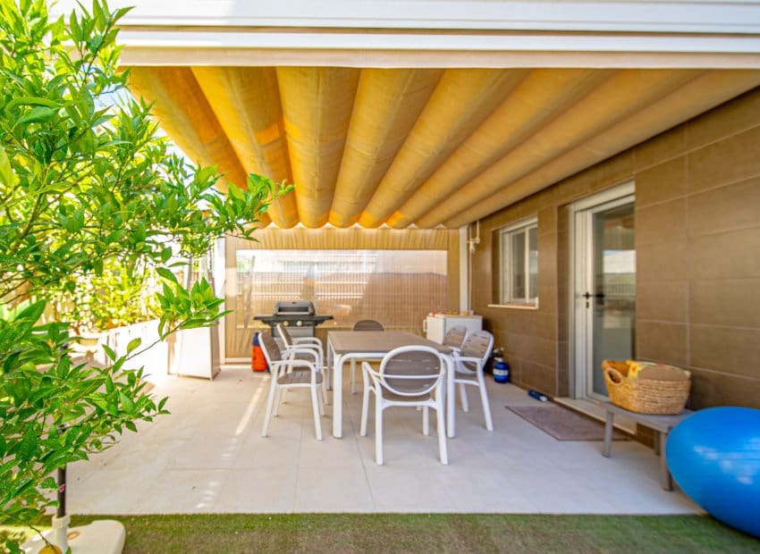 3 camera da letto Villa in vendita in Orihuela Costa con piscina - 389.000 € (Rif: 9211189)