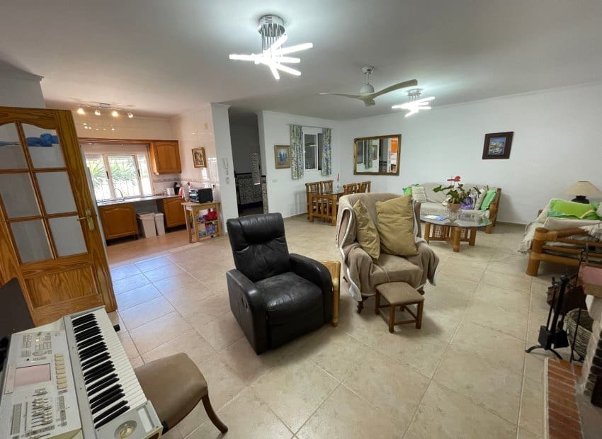 4 chambre Villa/Maison à vendre à Daya Nueva avec piscine - 408 990 € (Ref: 9211193)