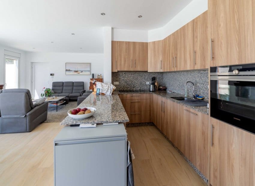 4 chambre Villa/Maison à vendre à Torrevieja avec piscine - 780 000 € (Ref: 9211196)