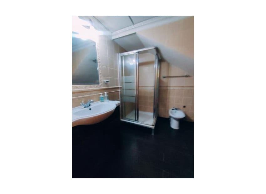 Chalet de 6 habitaciones en Aguas Nuevas en venta con piscina - 549.900 € (Ref: 9211206)