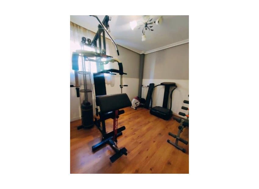 Chalet de 6 habitaciones en Aguas Nuevas en venta con piscina - 549.900 € (Ref: 9211206)