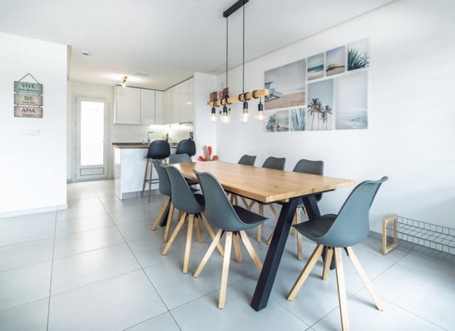 3 bedroom Townhouse for sale in Aguas Nuevas, Torrevieja with pool - € 299,900 (Ref: 9211208)