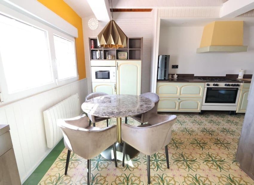 4 bedroom Villa for sale in Villamartin - € 699,000 (Ref: 9211210)