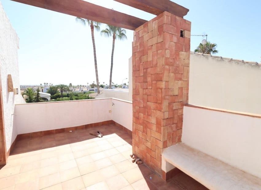 4 bedroom Villa for sale in Villamartin - € 699,000 (Ref: 9211210)