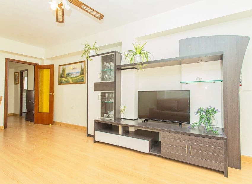 3 quarto Apartamento de Praia para venda em Torrevieja - 200 000 € (Ref: 9211213)