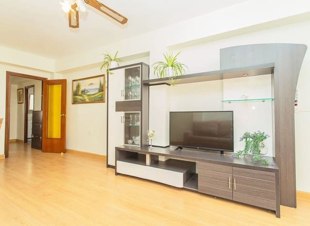 3 quarto Apartamento de Praia para venda em Avenida Habaneras - Curva de Palangre, Torrevieja - 200 000 € (Ref: 9211213)