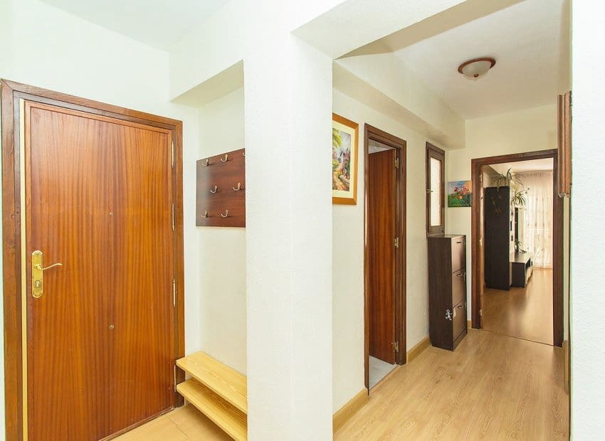 3 quarto Apartamento de Praia para venda em Torrevieja - 200 000 € (Ref: 9211213)