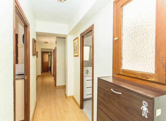 3 quarto Apartamento de Praia para venda em Avenida Habaneras - Curva de Palangre, Torrevieja - 200 000 € (Ref: 9211213)