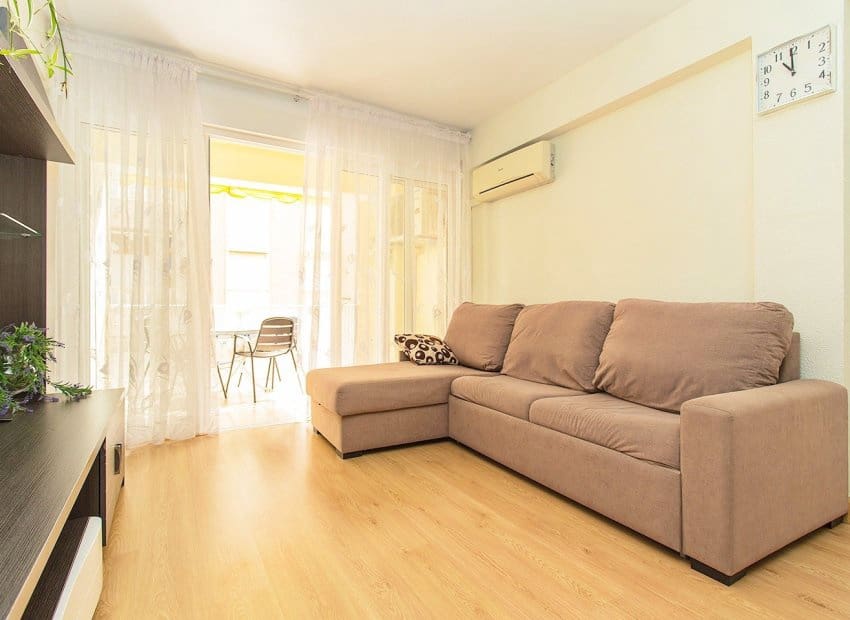 3 quarto Apartamento de Praia para venda em Torrevieja - 200 000 € (Ref: 9211213)
