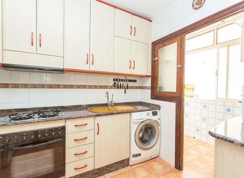 3 quarto Apartamento de Praia para venda em Torrevieja - 200 000 € (Ref: 9211213)