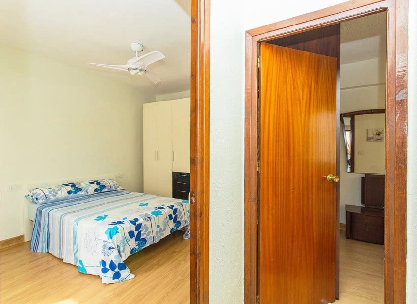 3 quarto Apartamento de Praia para venda em Torrevieja - 200 000 € (Ref: 9211213)