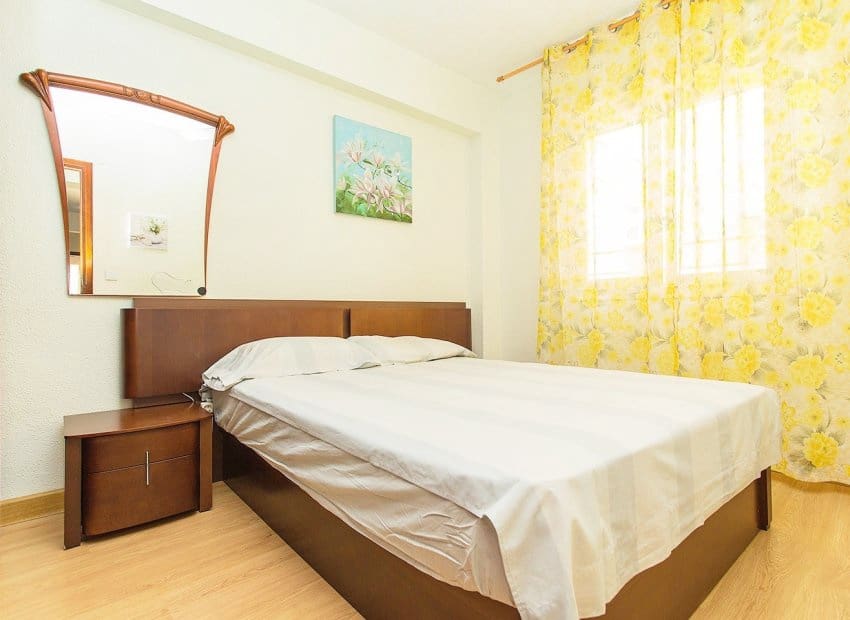 3 quarto Apartamento de Praia para venda em Torrevieja - 200 000 € (Ref: 9211213)