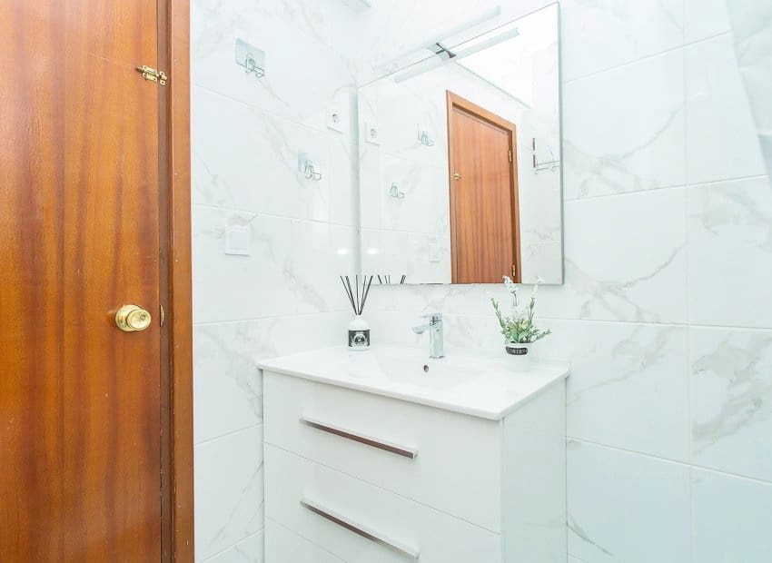 3 quarto Apartamento de Praia para venda em Torrevieja - 200 000 € (Ref: 9211213)