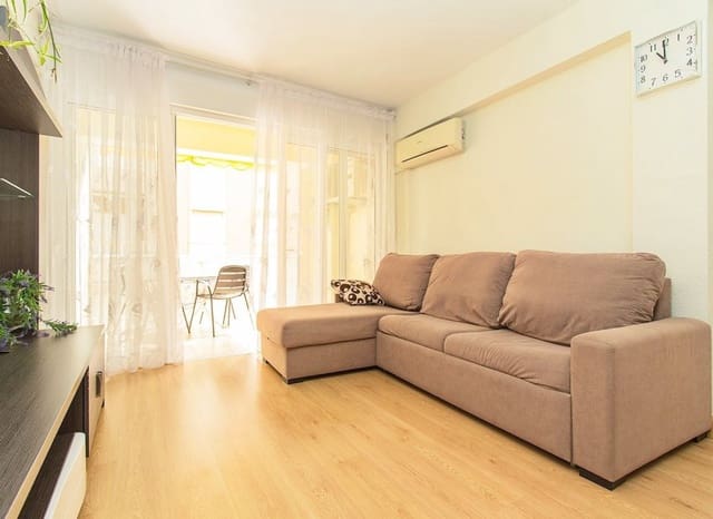 3 quarto Apartamento de Praia para venda em Avenida Habaneras - Curva de Palangre, Torrevieja - 200 000 € (Ref: 9211213)