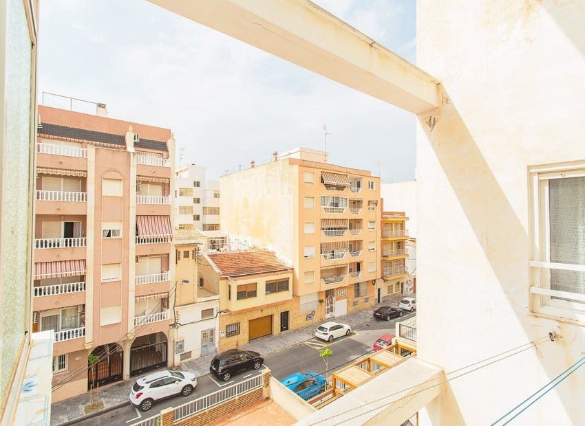 3 quarto Apartamento de Praia para venda em Torrevieja - 200 000 € (Ref: 9211213)