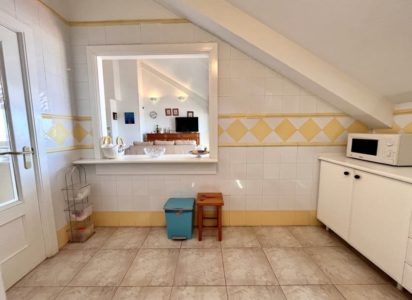 3 makuuhuone Kattohuoneisto myytävänä paikassa Dehesa de Campoamor mukana uima-altaan - 239 000 € (Ref: 9211216)