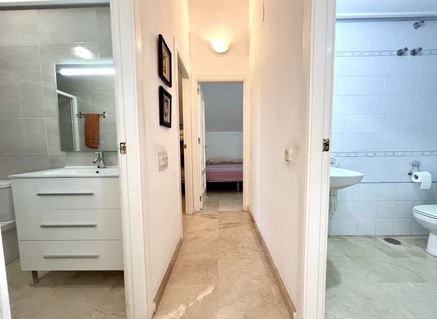 3 makuuhuone Kattohuoneisto myytävänä paikassa Dehesa de Campoamor mukana uima-altaan - 239 000 € (Ref: 9211216)