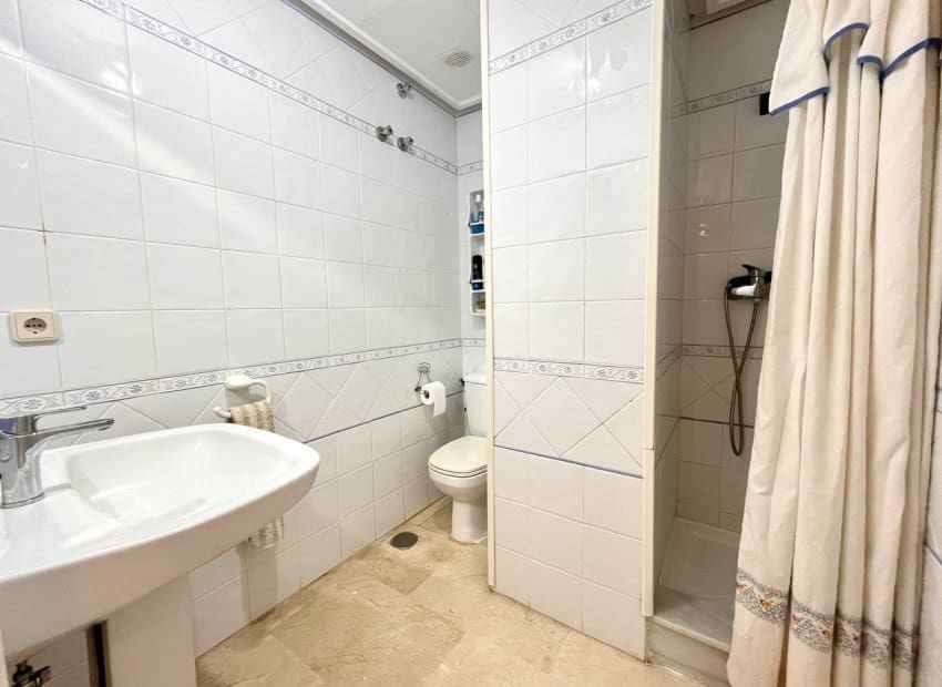 3 makuuhuone Kattohuoneisto myytävänä paikassa Dehesa de Campoamor mukana uima-altaan - 239 000 € (Ref: 9211216)