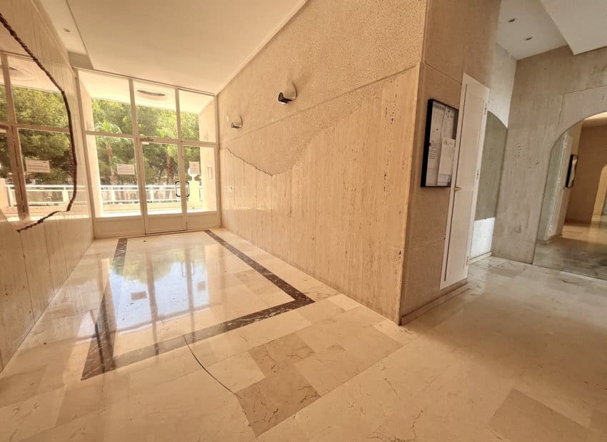 3 makuuhuone Kattohuoneisto myytävänä paikassa Dehesa de Campoamor mukana uima-altaan - 239 000 € (Ref: 9211216)