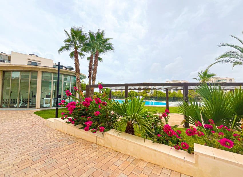 2 sypialnia Penthouse na sprzedaż w Villamartin - 259 000 € (Ref: 9211219)