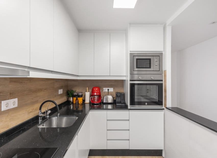 3 chambre Appartement à vendre à Torrevieja avec piscine - 295 000 € (Ref: 9211220)