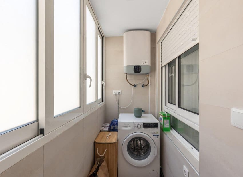 3 chambre Appartement à vendre à Torrevieja avec piscine - 295 000 € (Ref: 9211220)