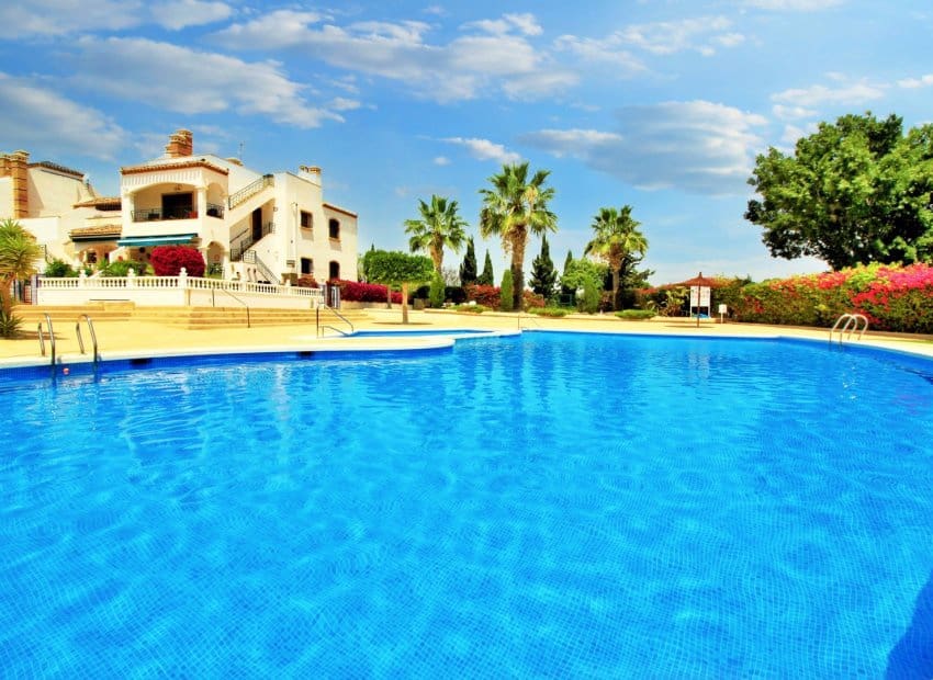 2 Zimmer Apartment zu verkaufen in Villamartin mit Pool - 179.999 € (Ref: 9211221)