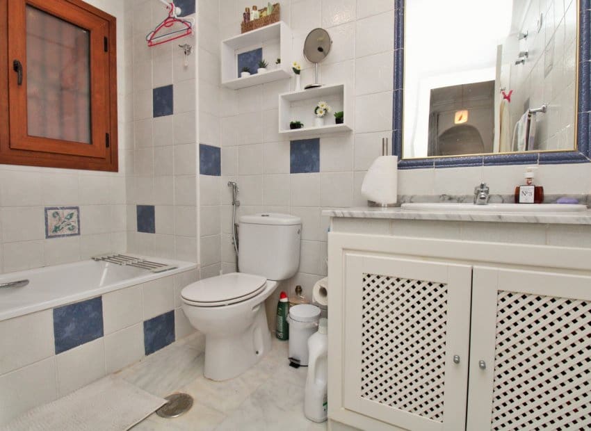 2 Zimmer Apartment zu verkaufen in Villamartin mit Pool - 179.999 € (Ref: 9211221)