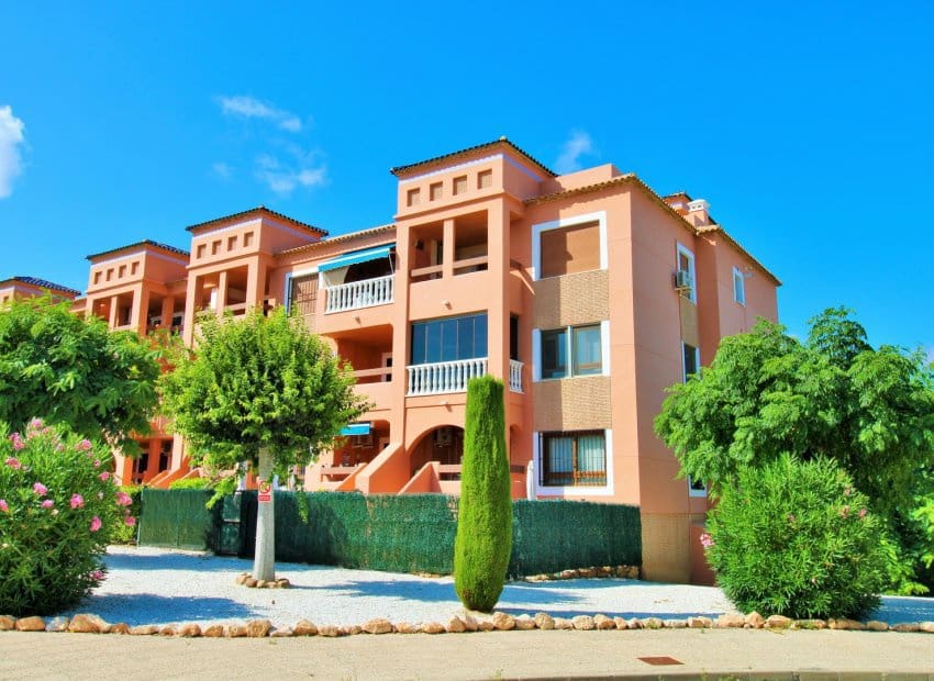 2 Zimmer Apartment zu verkaufen in Villamartin mit Pool - 179.999 € (Ref: 9211221)