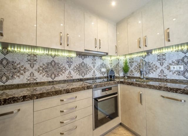 2 makuuhuone Ranta-asunto myytävänä paikassa Cañada del Molino, Torrevieja mukana uima-altaan - 329 000 € (Ref: 9211227)